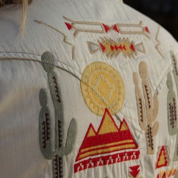 Ryan Michael Embroidered Sunrise Top L1010 - Picture 3 of 6